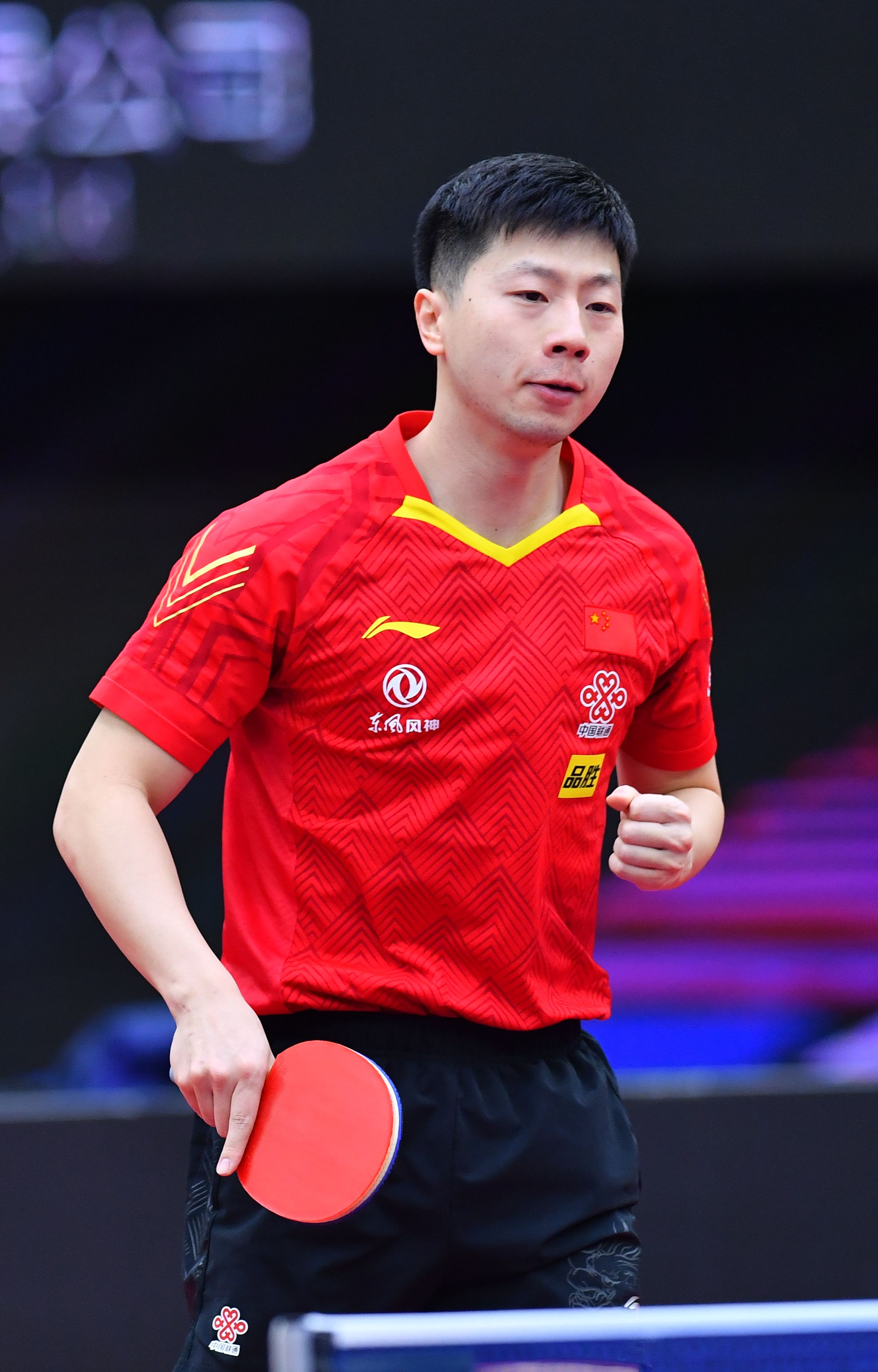 为后防线上 为后防线上