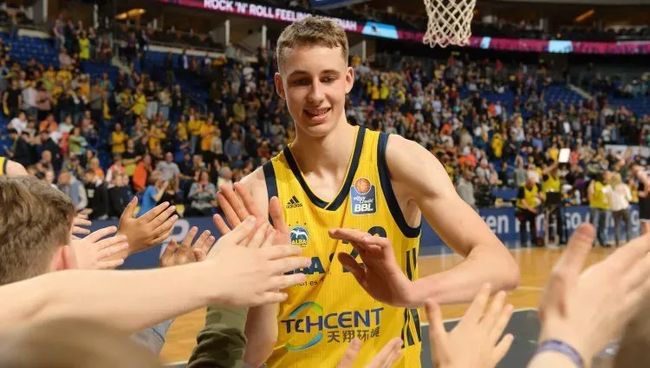 本场比赛利 本场比赛利