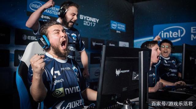 弗格森走出一步险棋 德国取胜或源于一场弃权