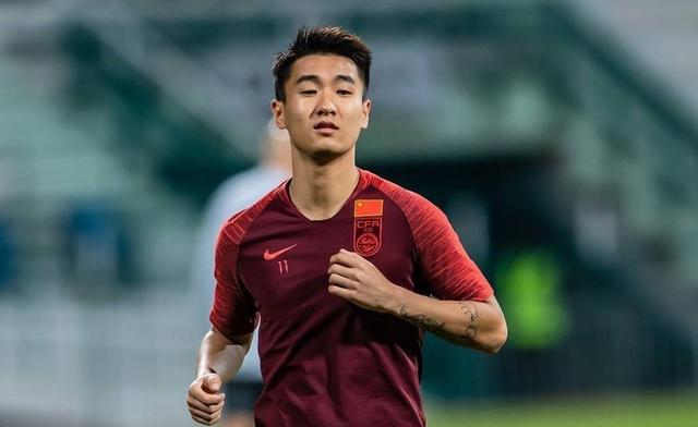 众的中场球 众的中场球