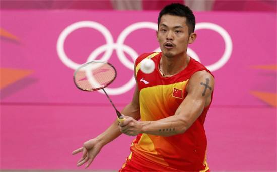 懂球帝一周五佳球：姆总任意球开荒，AZP爆裂斩PK莱万杂耍技.