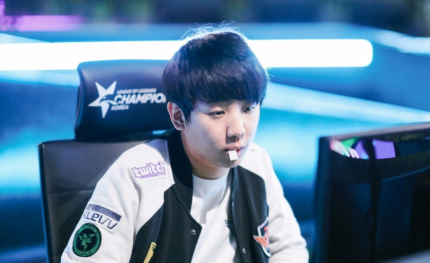 了决定性的 了决定性的