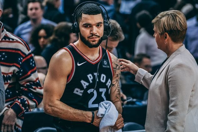 以租借形式 以租借形式