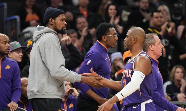 张越然走进滨和小学 带学生“弈”起探索围棋世界.