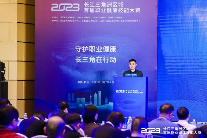 在压力中崛 在压力中崛