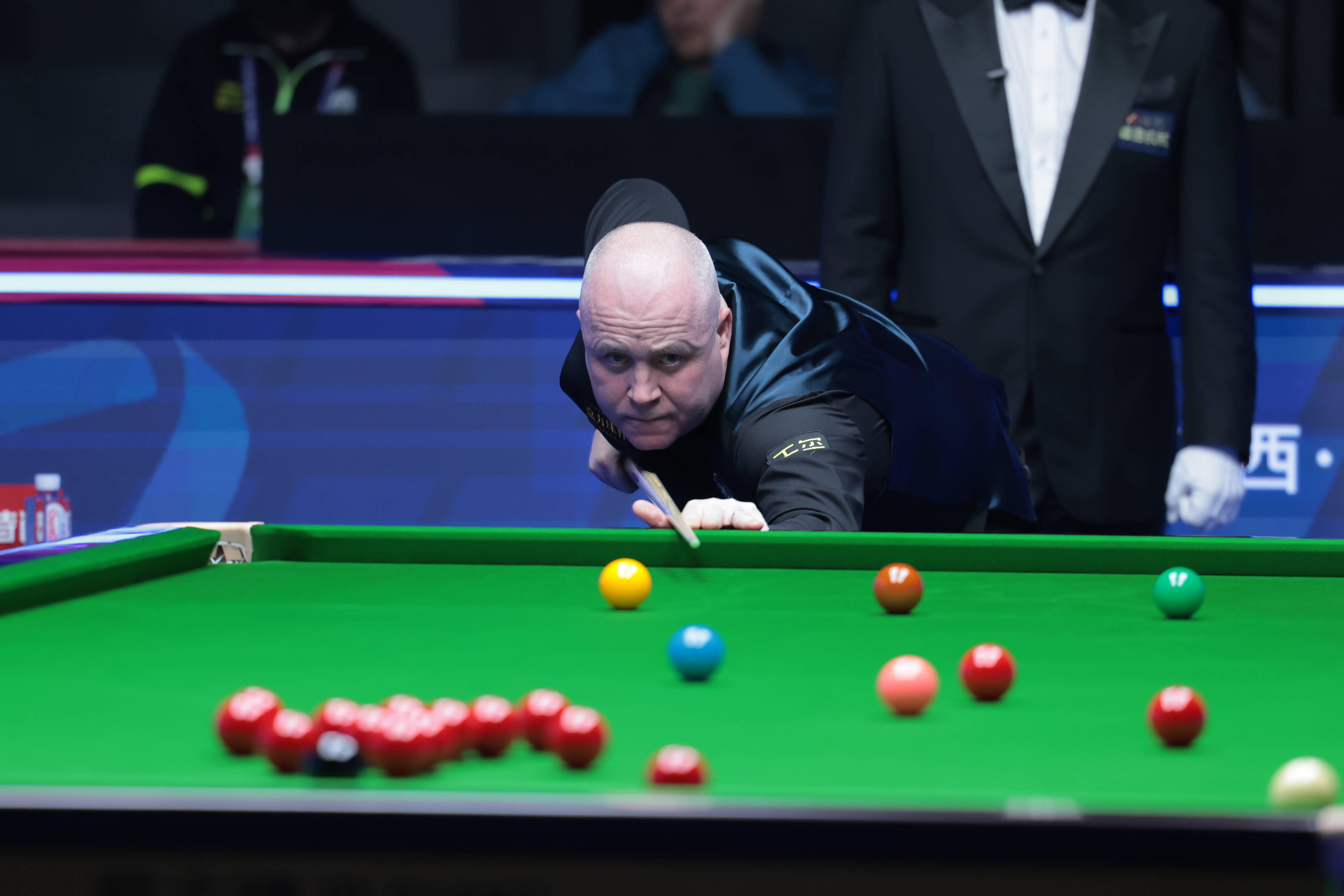 他在早年也 他在早年也