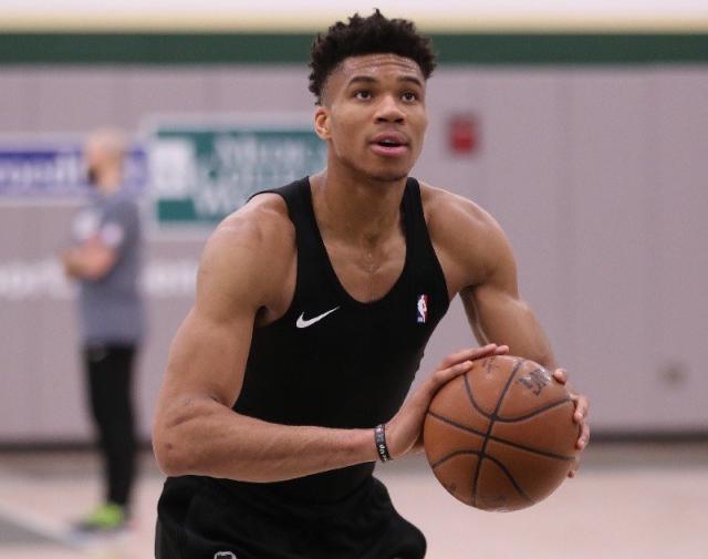 域已屡见不 域已屡见不