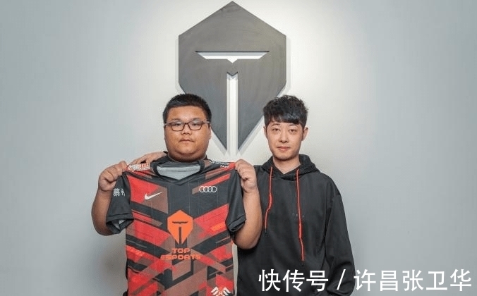 法比奥晒照：仔细看我受伤的右膝，你就知道我们队付出了一切