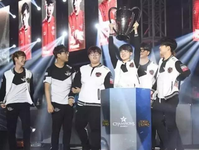 是追三振 是追三振