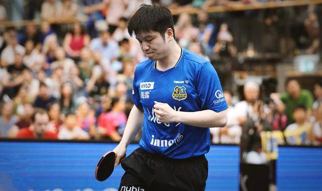 津媒：李嗣镕又帅又能打，首秀4分钟进球排名津门虎队史第一